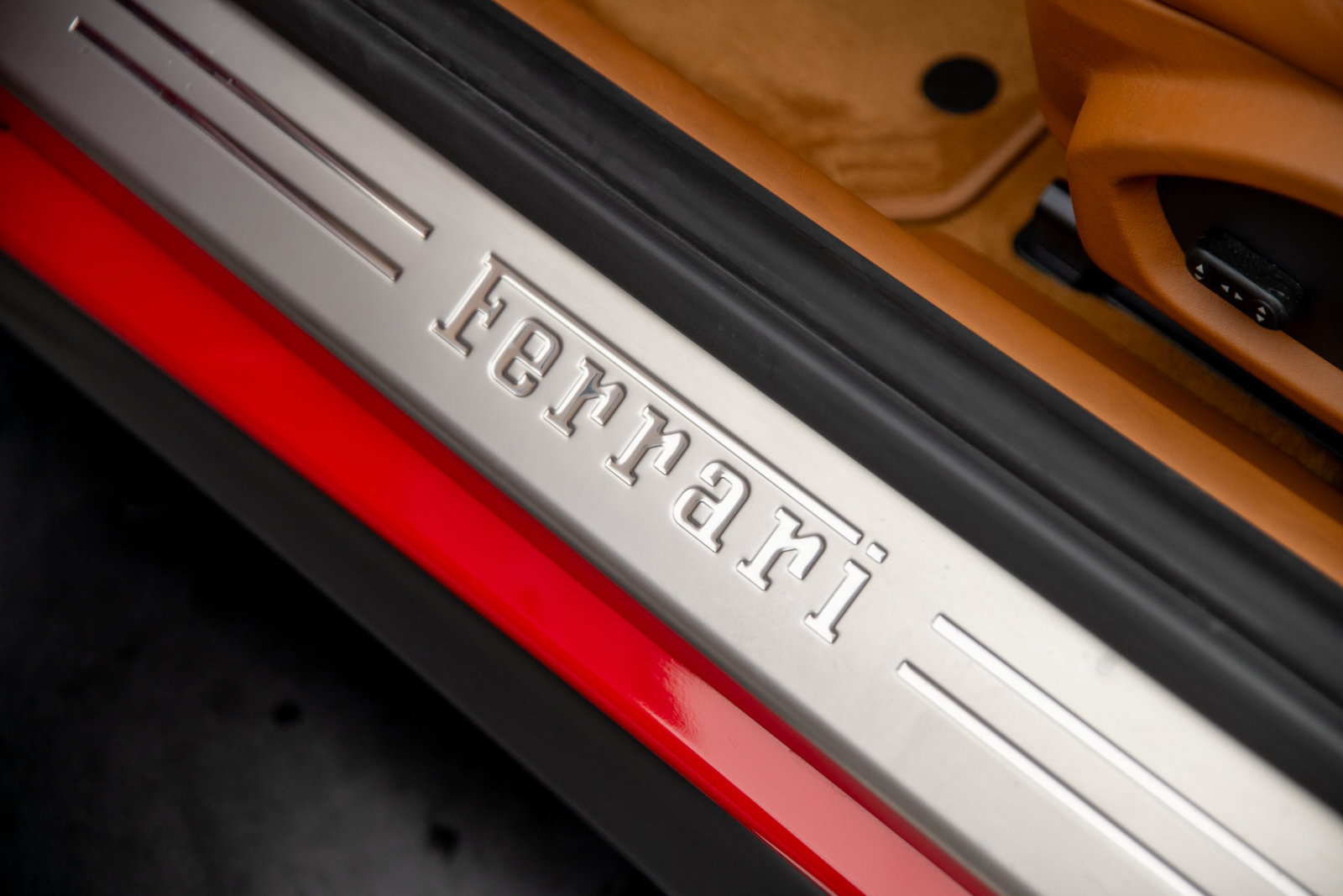 Used 2016 Ferrari F12 Berlinetta RWD image 31