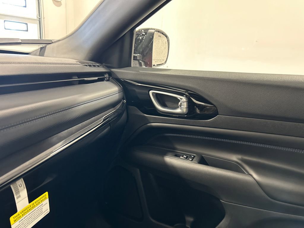 New 2026 Jeep Compass Latitude image 27