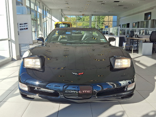 Used 2001 Chevrolet Corvette Convertible w/ Preferred Equipment Group2 RWD image 2