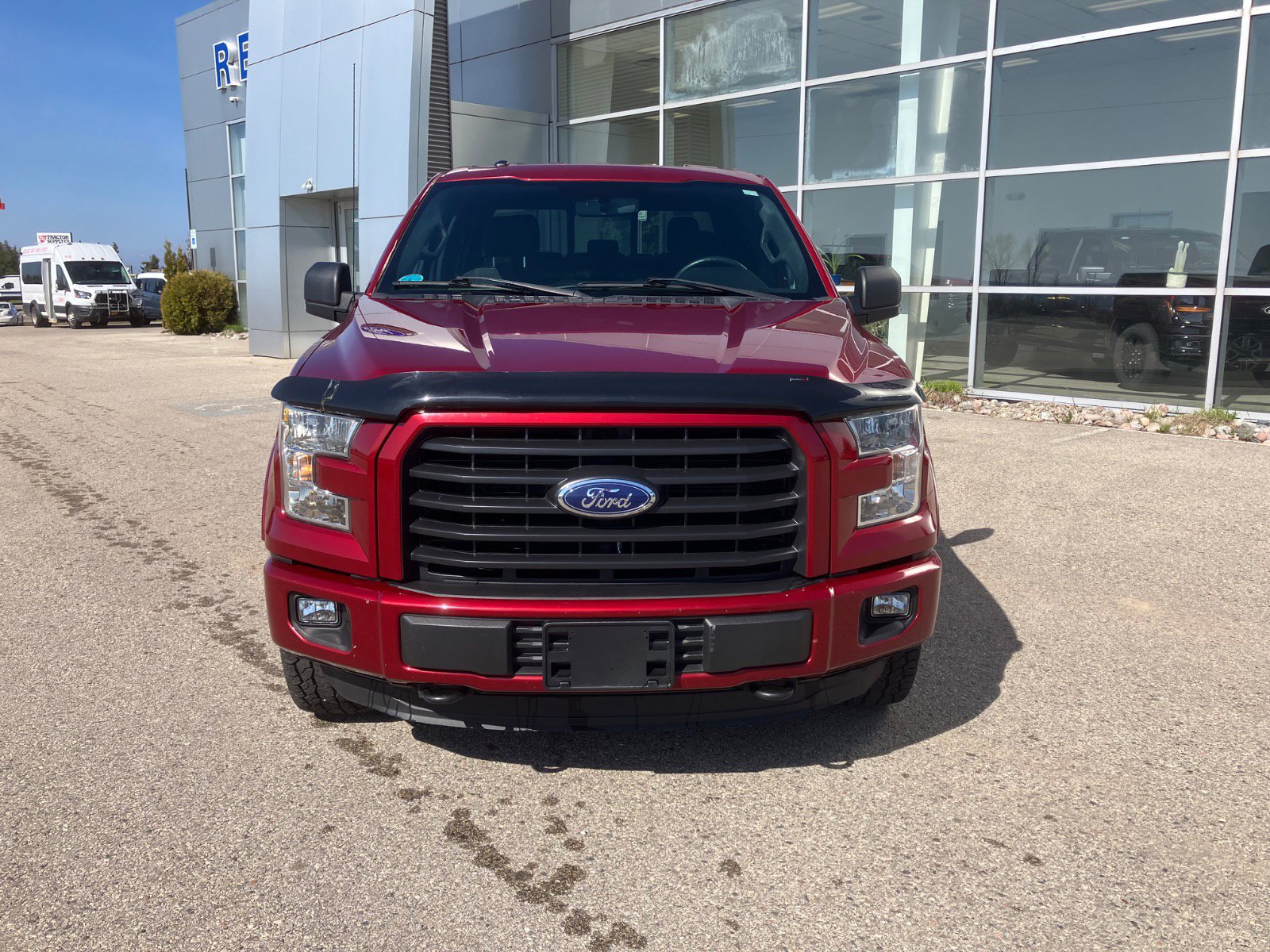 Used 2015 Ford F150 XLT w/ Equipment Group 302A Luxury AWD/4WD image 8