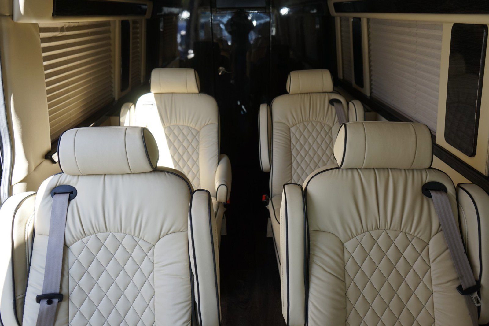 Used 2017 Mercedes-Benz Sprinter 3500 image 23