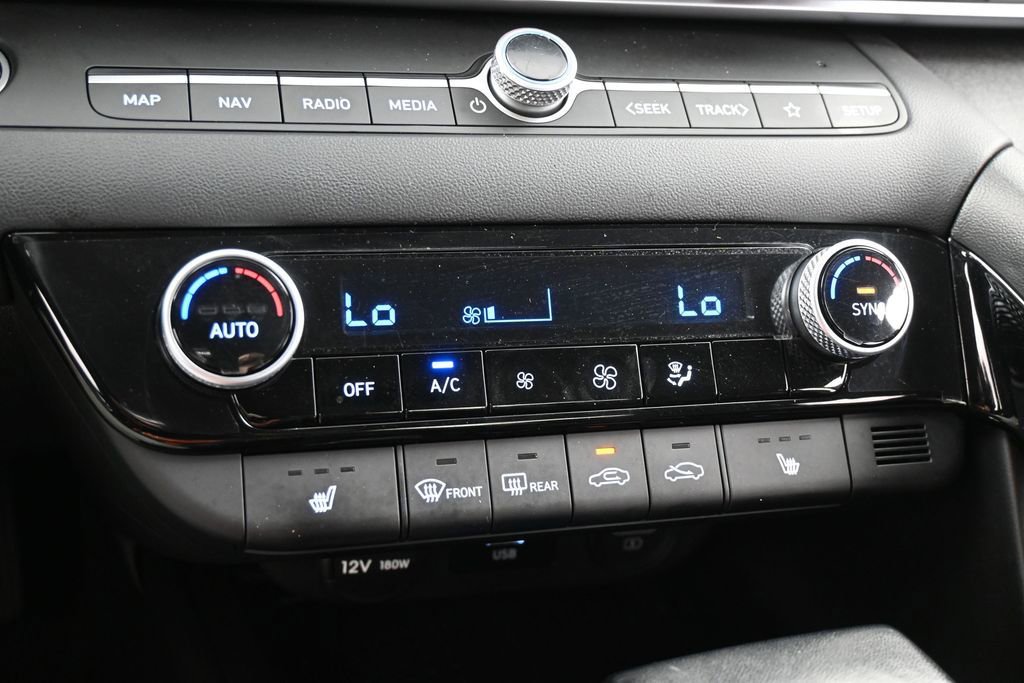 Used 2023 Hyundai Elantra SEL w/ Convenience Package FWD image 22