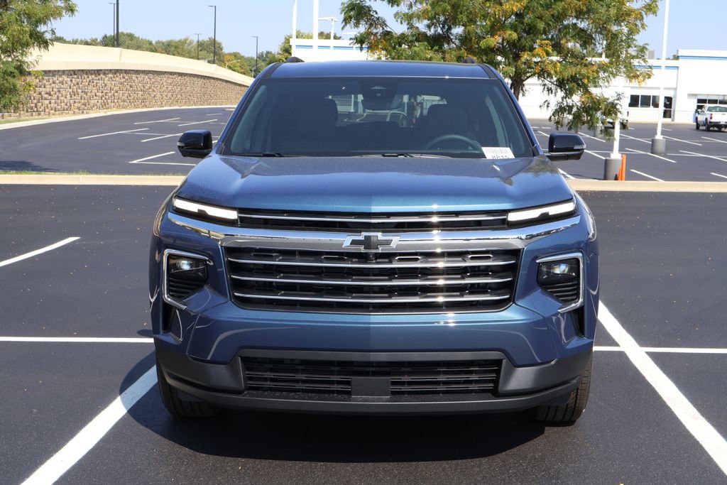New 2026 Chevrolet Traverse LT w/ Driver Confidence Package image 2