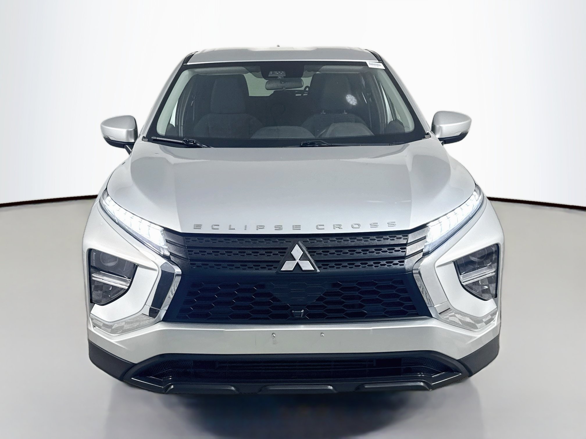 Used 2022 Mitsubishi Eclipse Cross ES AWD/4WD image 2