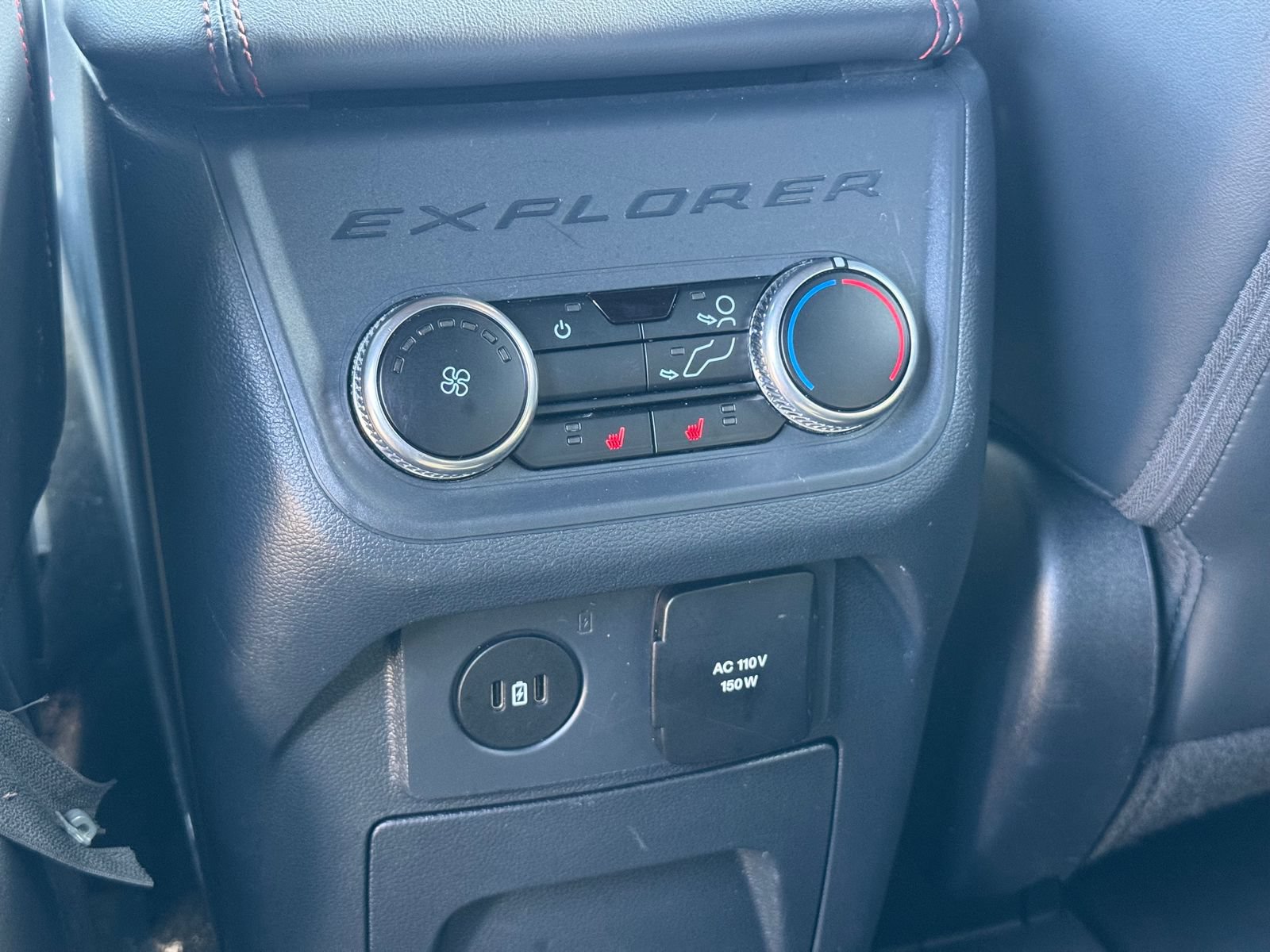 Used 2025 Ford Explorer ST-Line w/ Premium Package RWD image 16