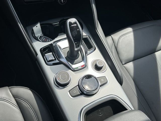 New 2026 Alfa Romeo Giulia AWD w/ Driving Assist Package image 22