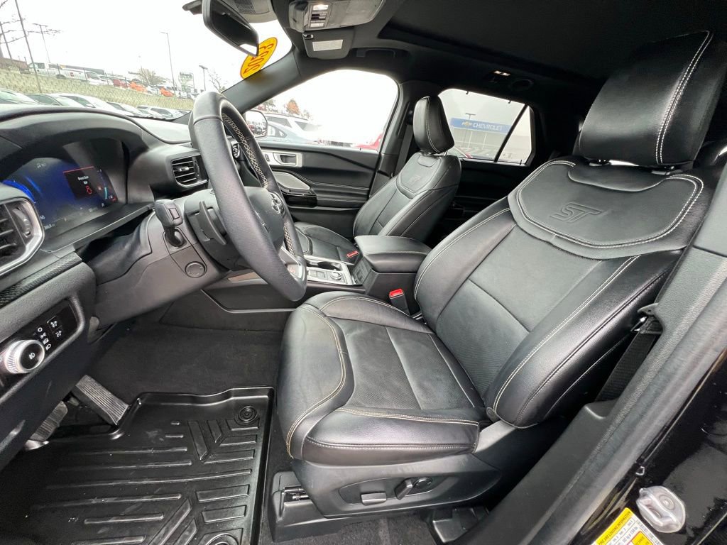 Used 2023 Ford Explorer ST w/ Equipment Group 401A image 18
