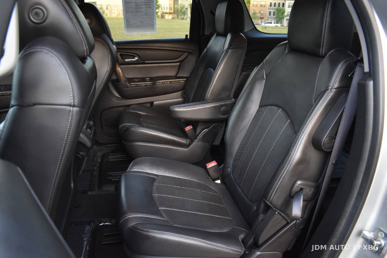 Used 2015 GMC Acadia SLT w/ Technology Package AWD/4WD image 14