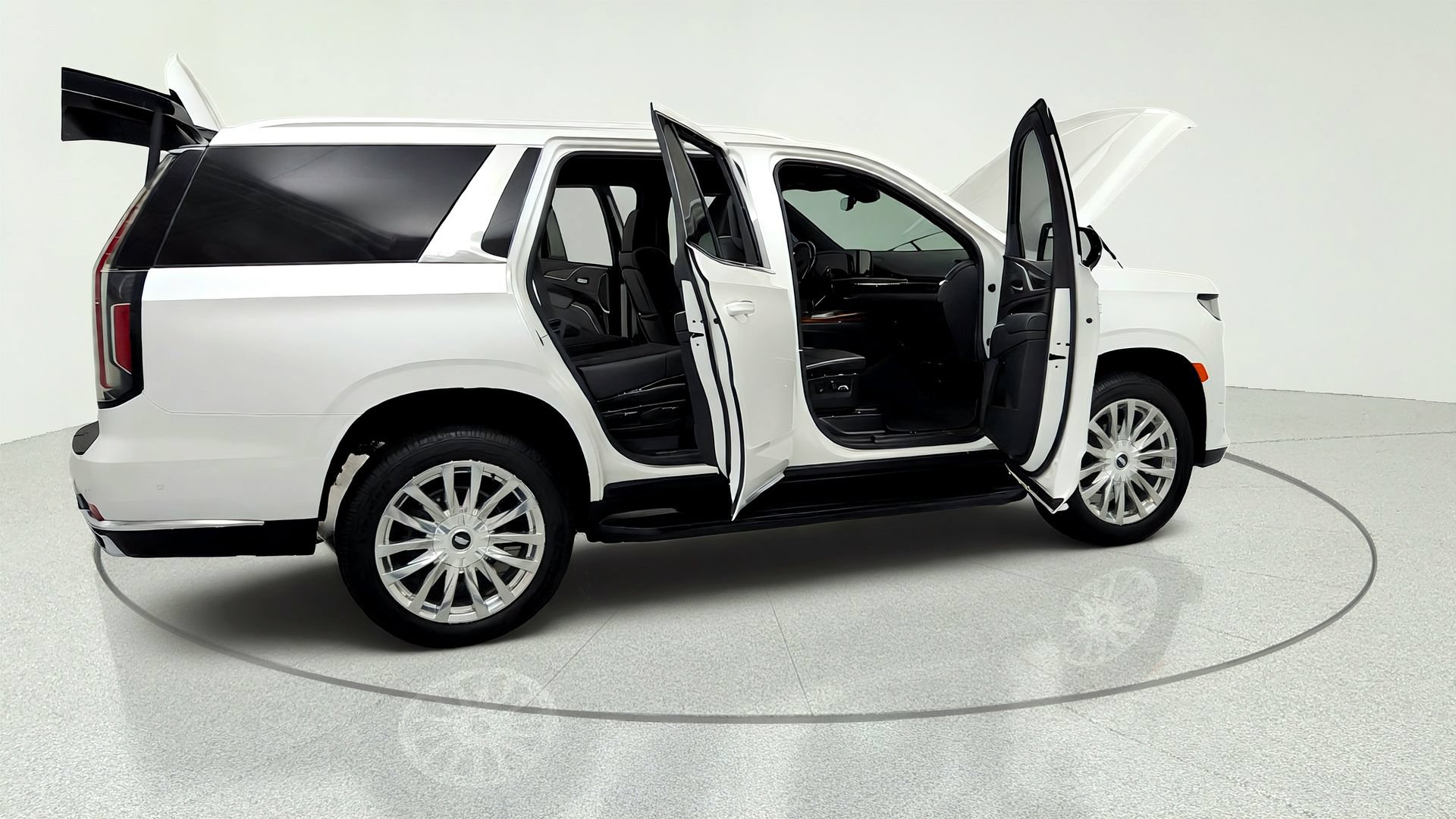 Certified 2022 Cadillac Escalade Premium Luxury AWD/4WD image 13