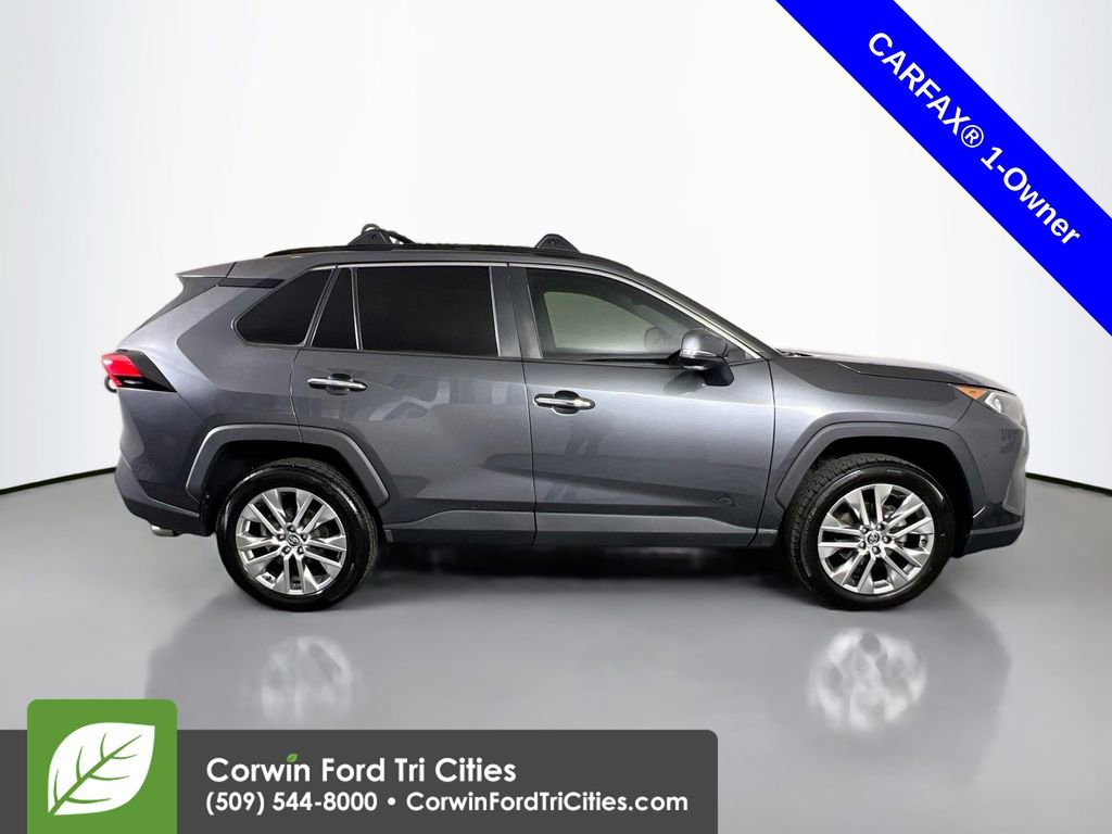 Used 2021 Toyota RAV4 Limited image 19