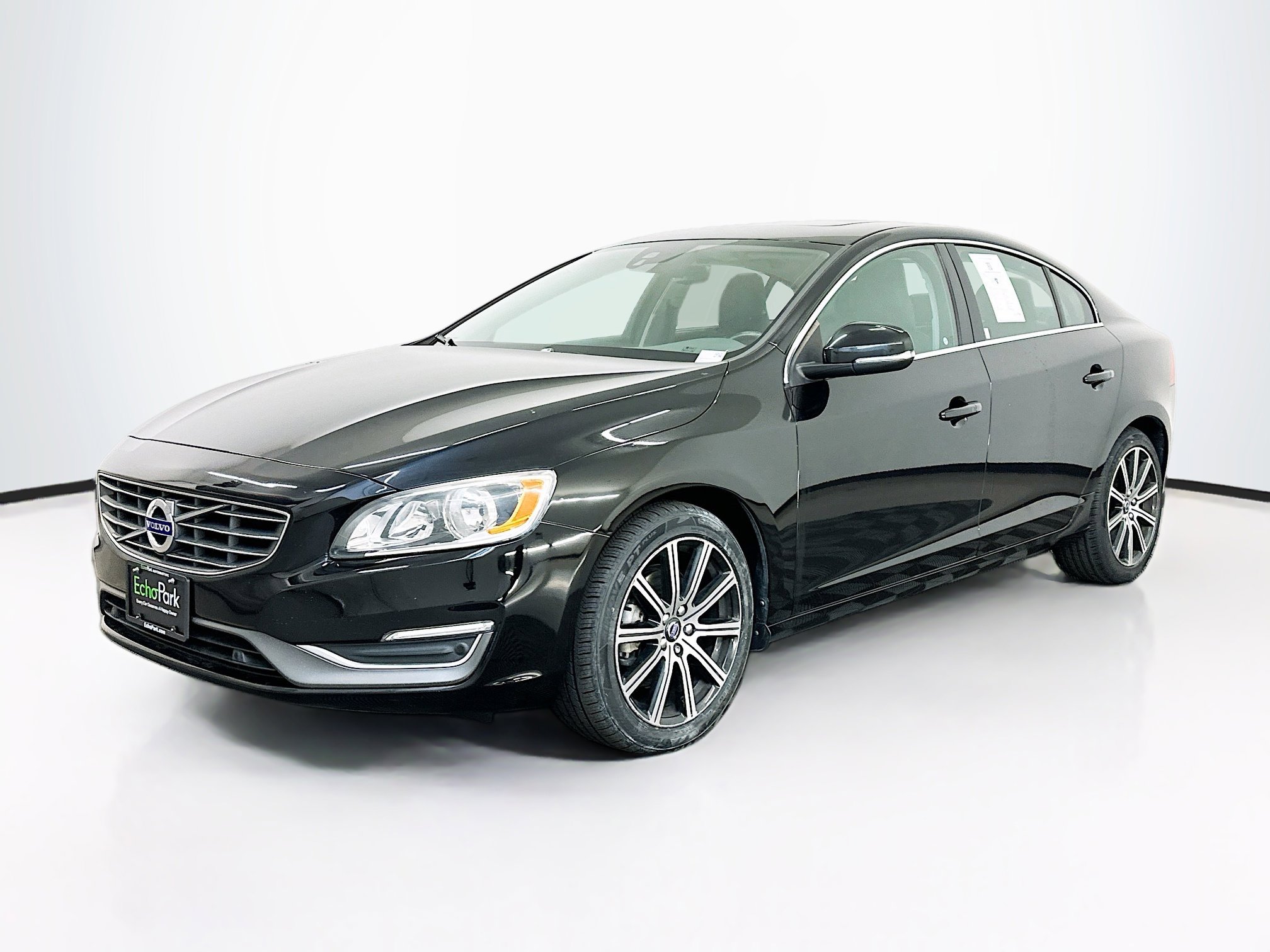 Used 2017 Volvo S60 T5 Inscription FWD image 3