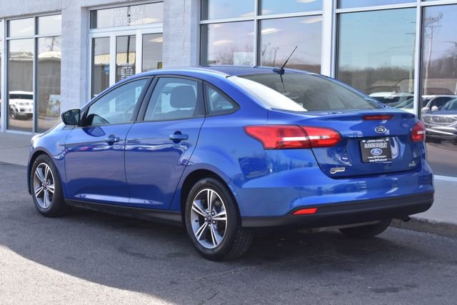 Used 2018 Ford Focus SE w/ SE Appearance Package image 6