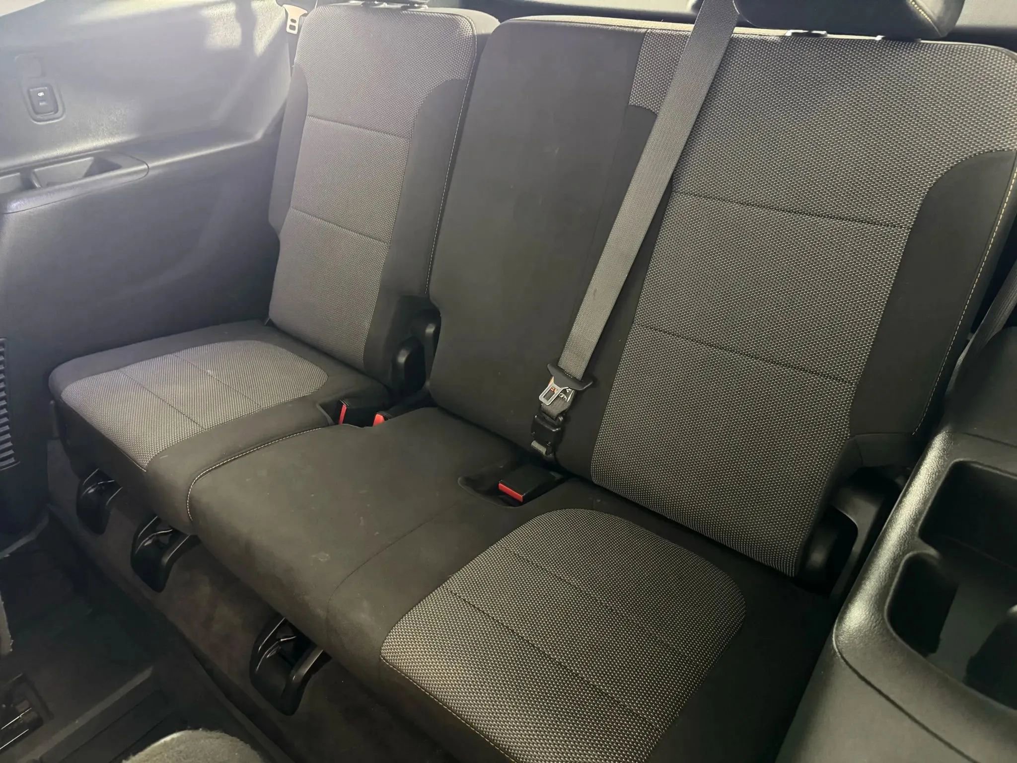 Used 2020 Chevrolet Traverse LT w/ LPO, Floor Liner Package image 39