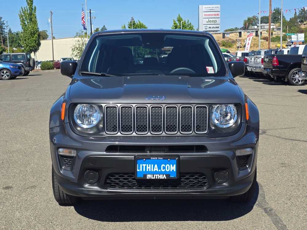 Used 2023 Jeep Renegade Latitude AWD/4WD image 8