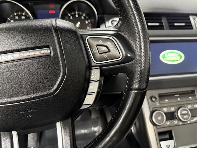 Used 2019 Land Rover Range Rover Evoque SE Dynamic image 19