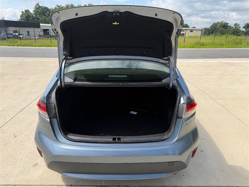 Used 2022 Toyota Corolla LE FWD image 7