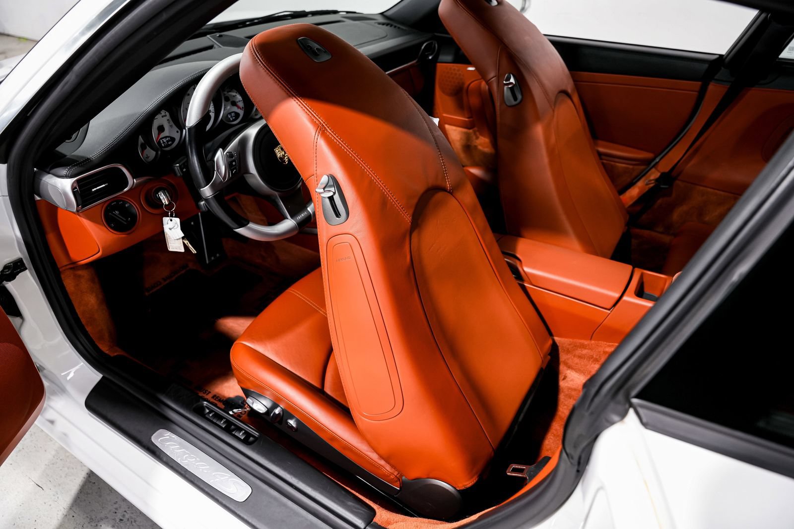 Used 2010 Porsche 911 Targa 4S AWD/4WD image 21