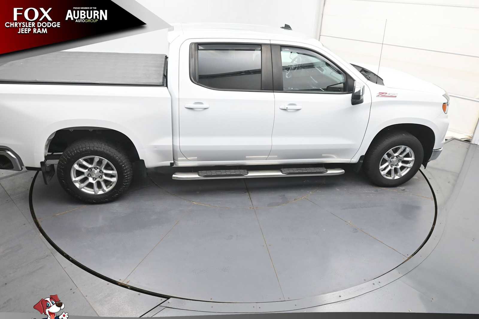 Used 2023 Chevrolet Silverado 1500 LT w/ Z71 Off-Road Package AWD/4WD image 35