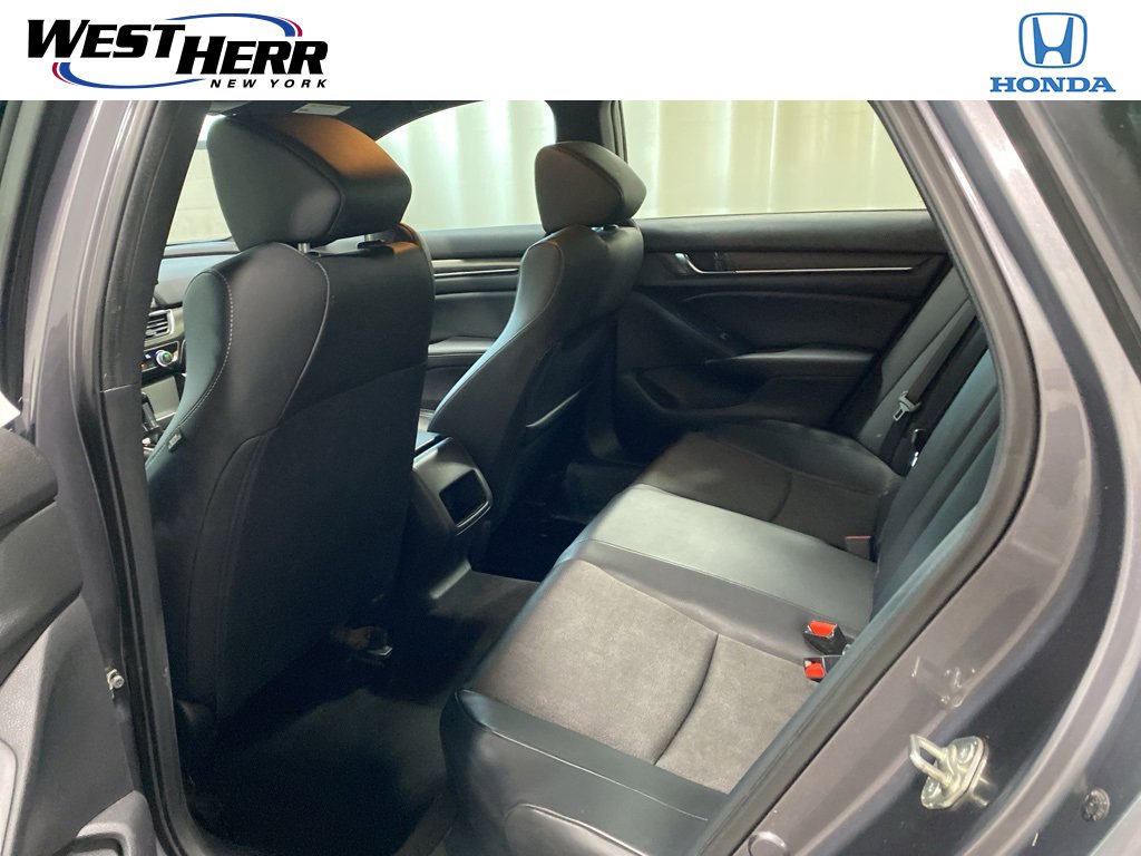Used 2018 Honda Accord Sport image 13