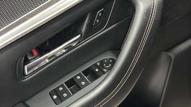 Used 2024 MAZDA CX-90 Plug-In Hybrid w/ Premium Plus image 32