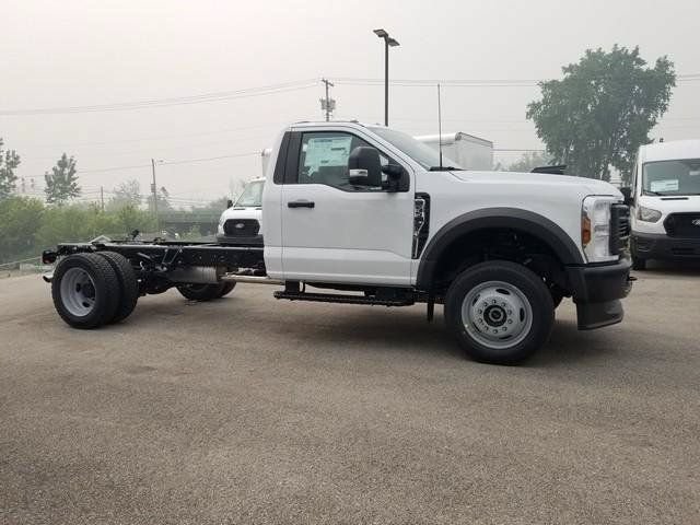 New 2026 Ford F550 4x4 Regular Cab Super Duty image 2