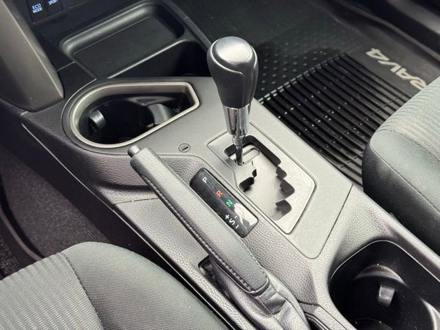 Used 2016 Toyota RAV4 LE image 17