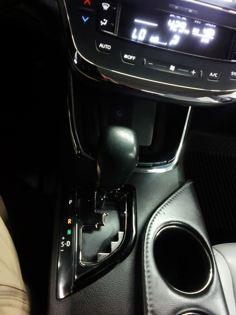 Used 2017 Toyota Avalon XLE Premium w/ All Weather Liner Package image 10