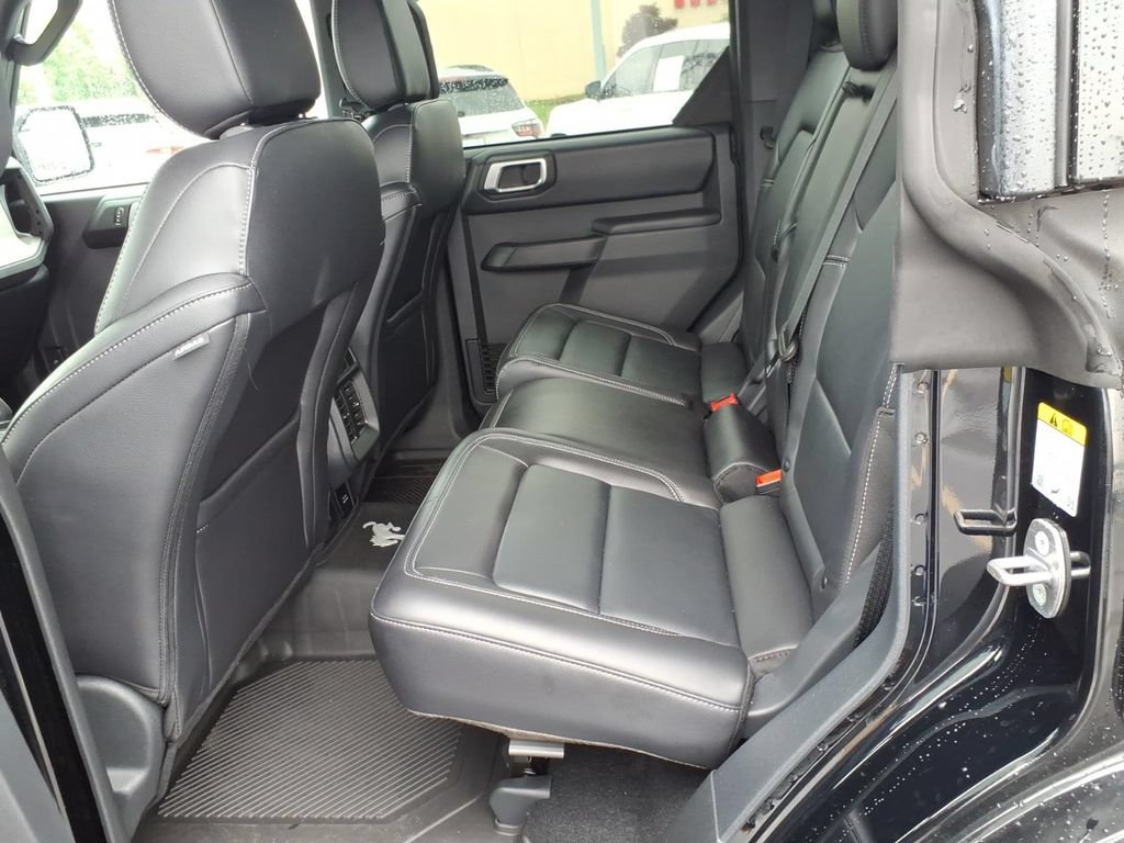 Used 2026 Ford Bronco Outer Banks w/ Sasquatch Package AWD/4WD image 12