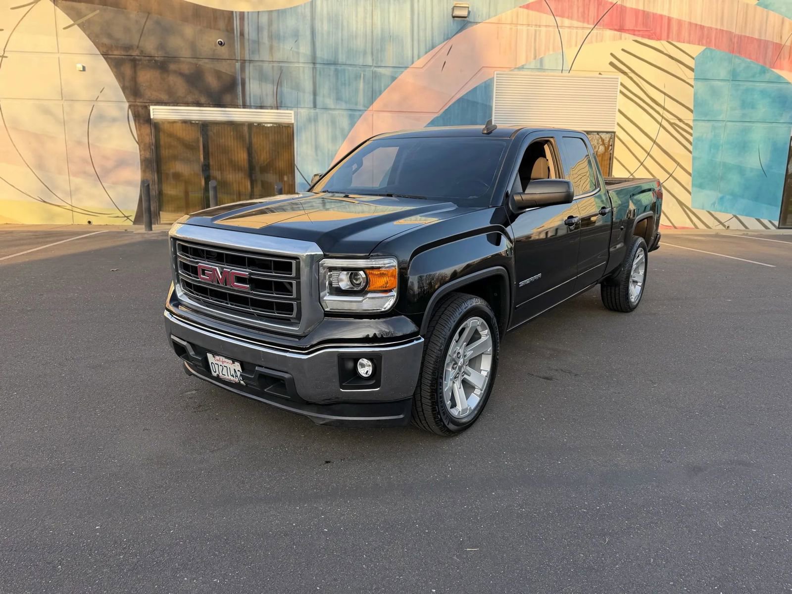 Used 2015 GMC Sierra 1500 SLE w/ SLE Value Package image 1