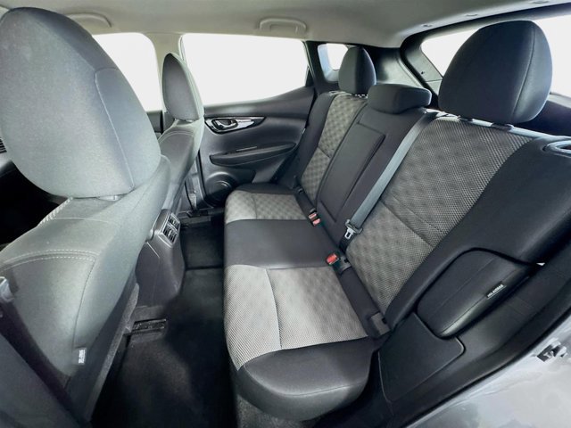 Certified 2022 Nissan Rogue Sport SV image 22