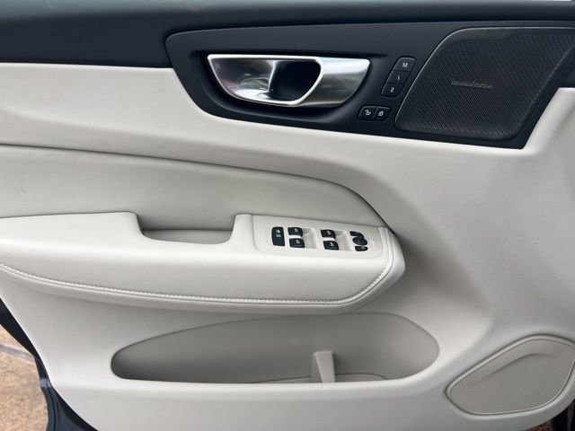 New 2026 Volvo XC60 T8 Ultra w/ Protection Package Premier image 13