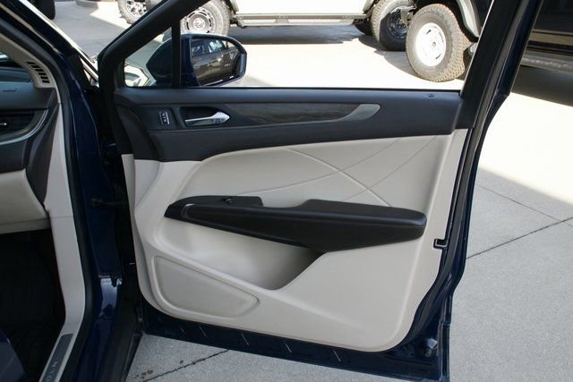 Used 2018 Lincoln MKC Reserve w/ Lincoln MKC Climate Package image 36