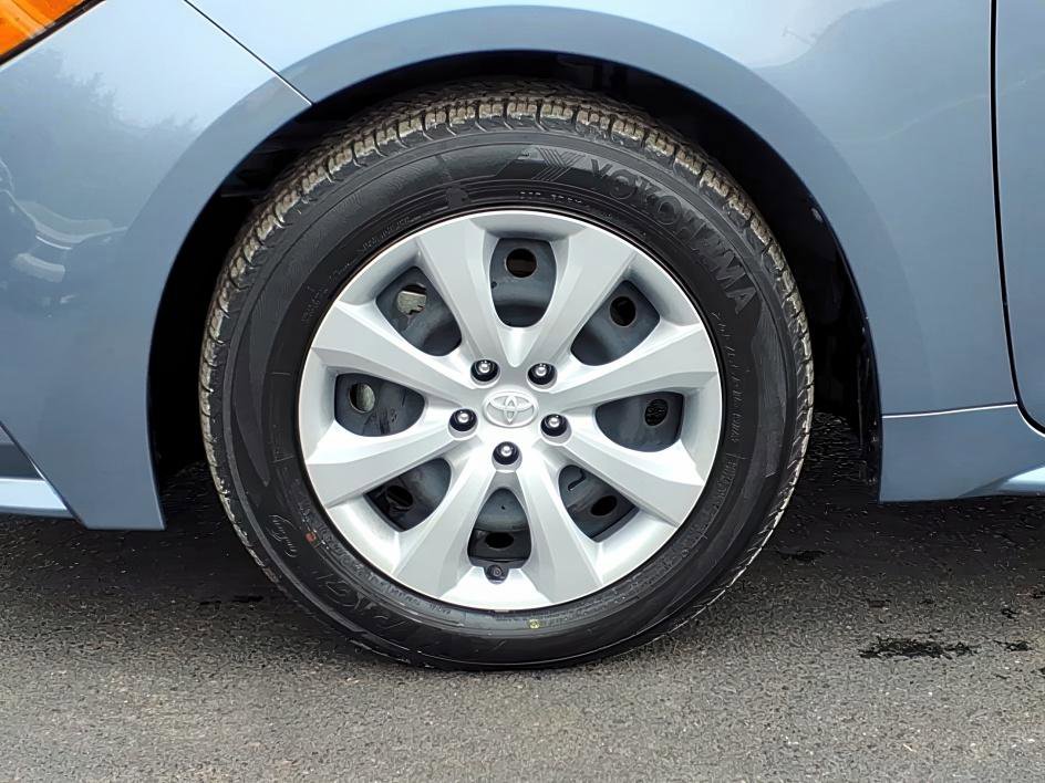 Certified 2024 Toyota Corolla LE image 9