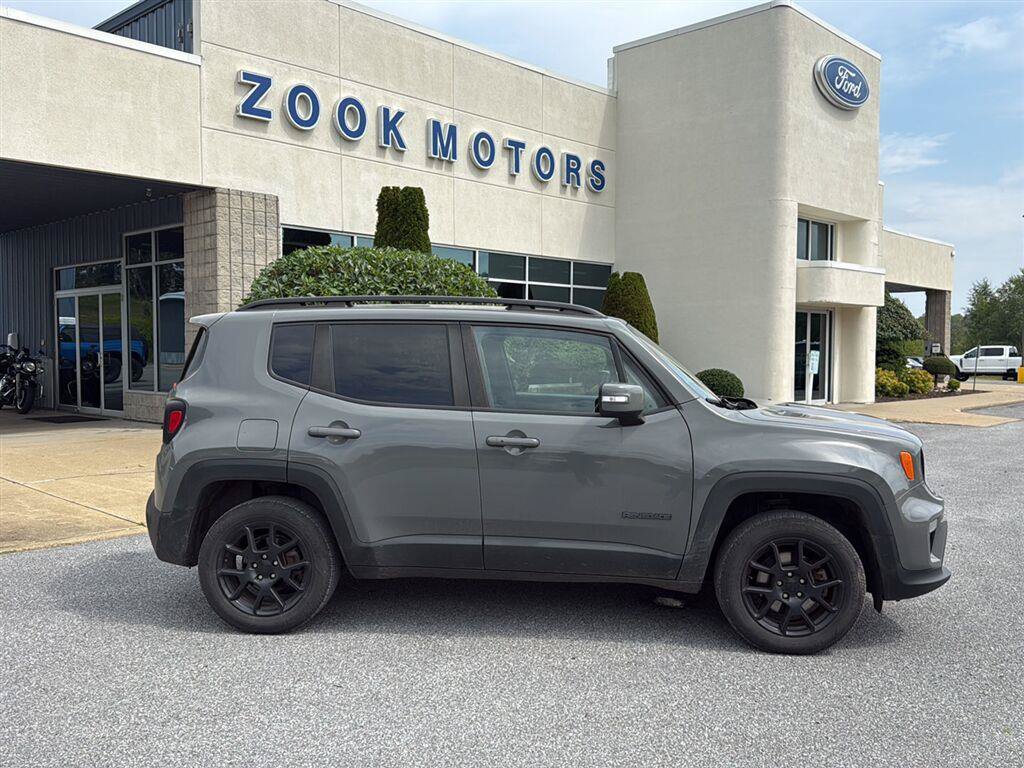 Used 2020 Jeep Renegade Altitude AWD/4WD image 4