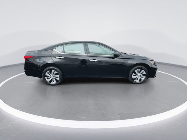 New 2025 Nissan Altima 2.5 S image 9