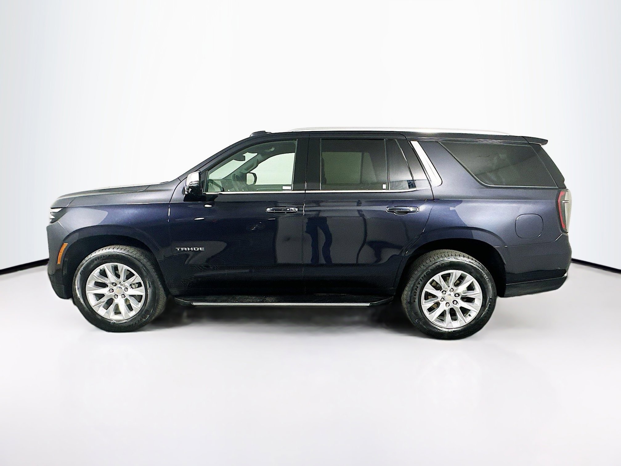 Used 2025 Chevrolet Tahoe Premier image 4