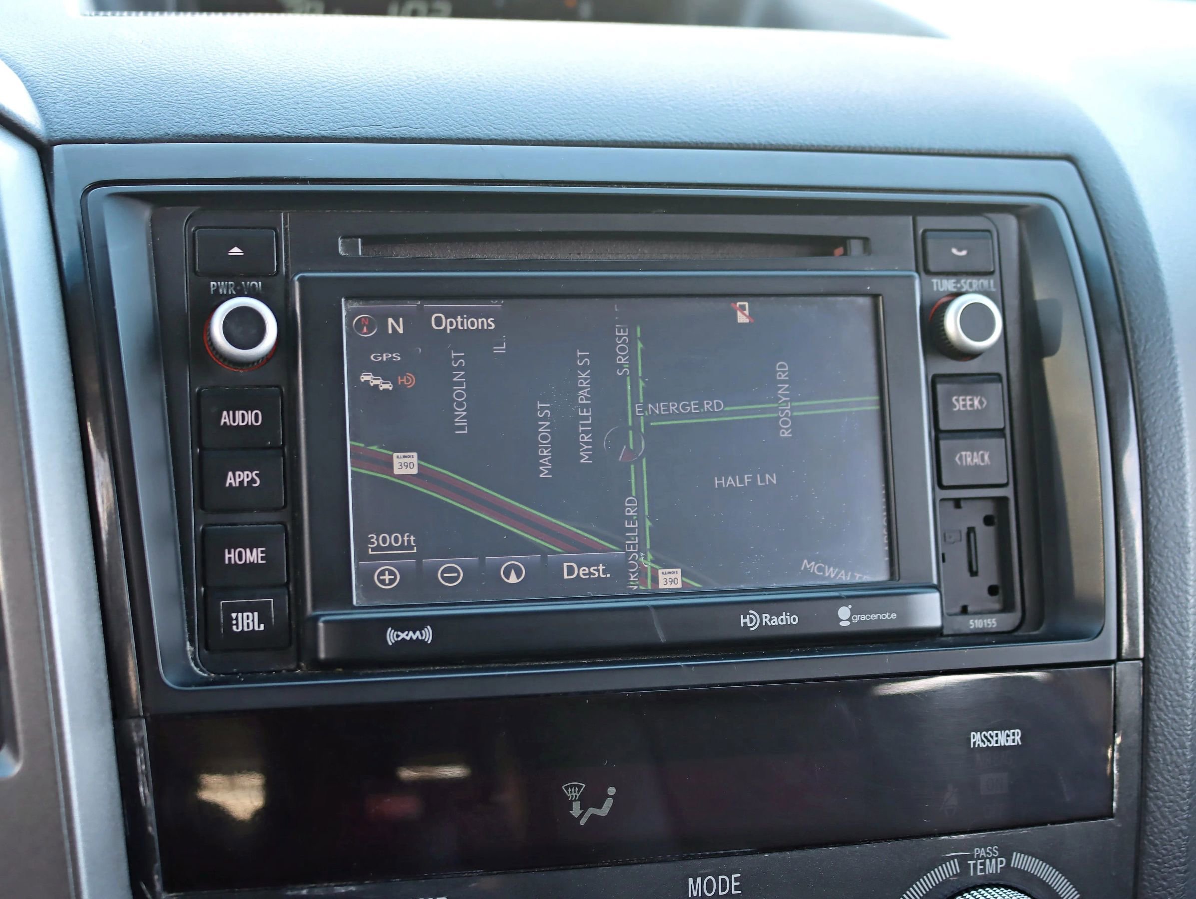 Used 2017 Toyota Sequoia Platinum AWD/4WD image 24