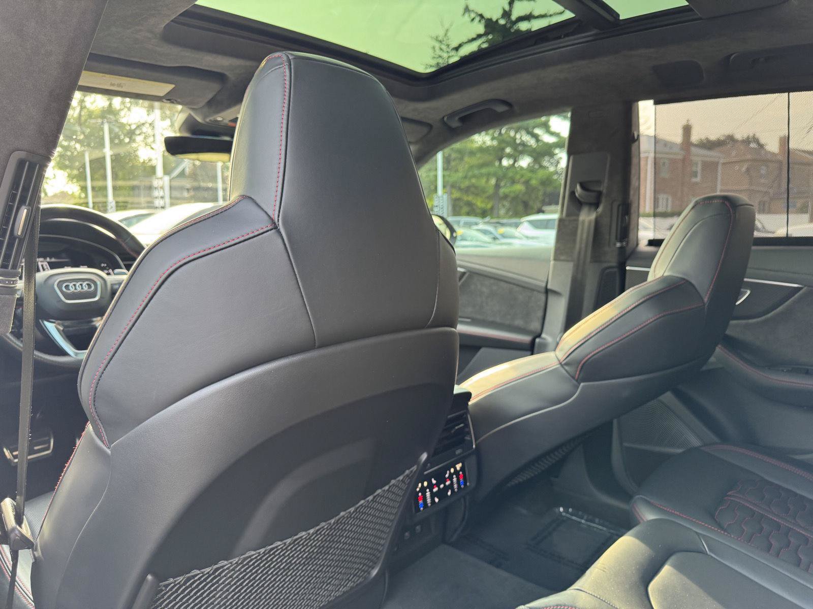 Used 2021 Audi RS Q8 w/ Carbon Optic Package AWD/4WD image 40