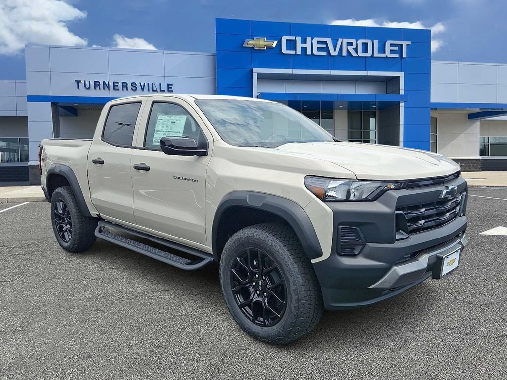 New 2026 Chevrolet Colorado Trail Boss AWD/4WD image 2