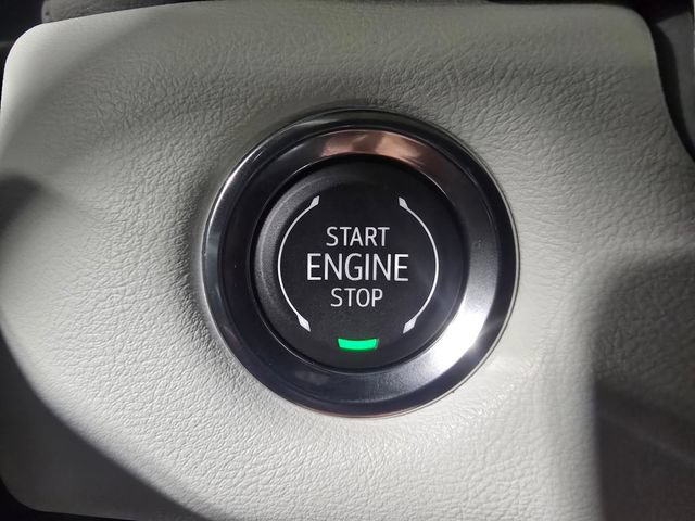 Used 2025 GMC Canyon AT4 w/ AT4X Package AWD/4WD image 15
