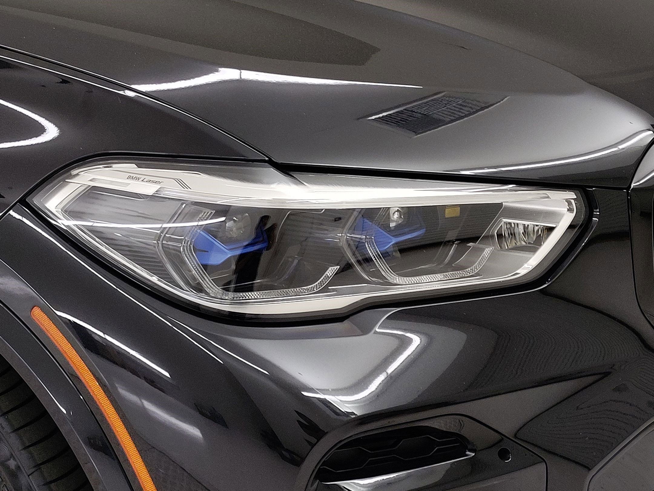 Certified 2023 BMW X5 M50i w/ Executive Package image 3