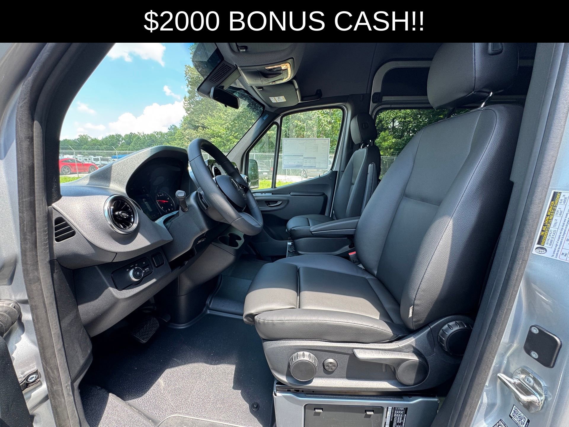 New 2025 Mercedes-Benz Sprinter 2500 image 5