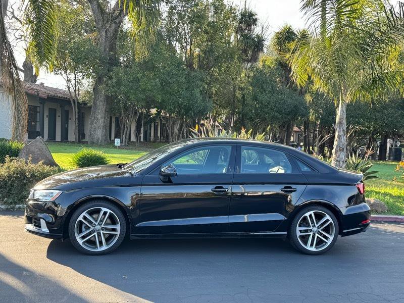 Used 2018 Audi A3 2.0T Premium image 2