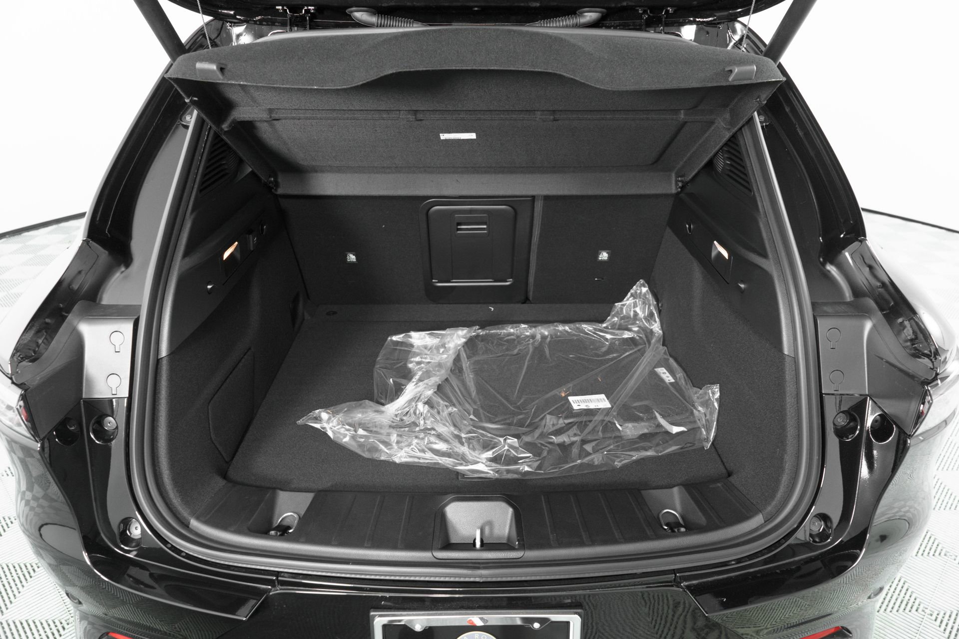 New 2025 Alfa Romeo Tonale w/ Premium Package image 52