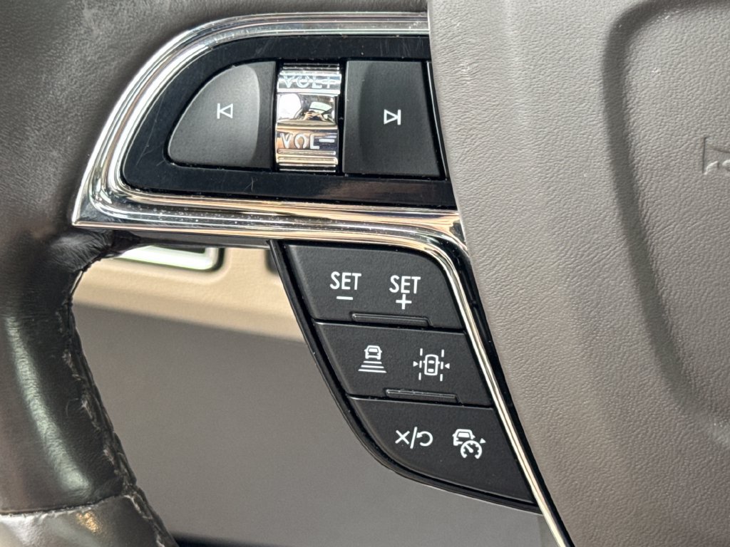Used 2024 Lincoln Navigator Reserve AWD/4WD image 39