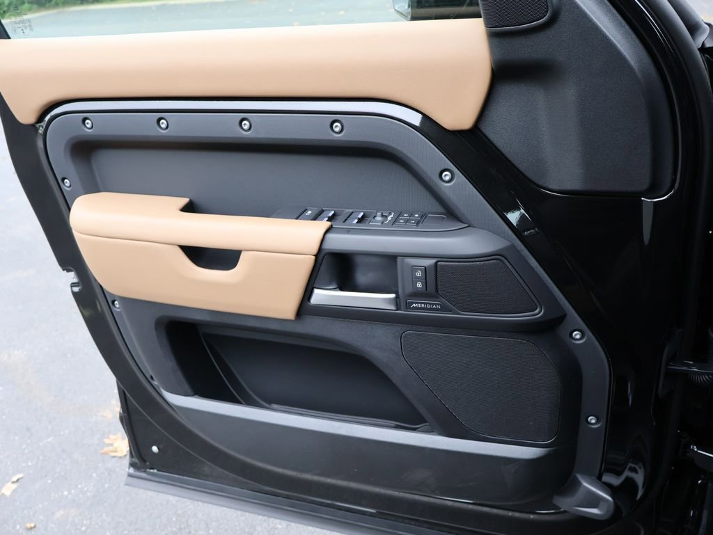 New 2026 Land Rover Defender 110 S AWD/4WD image 34