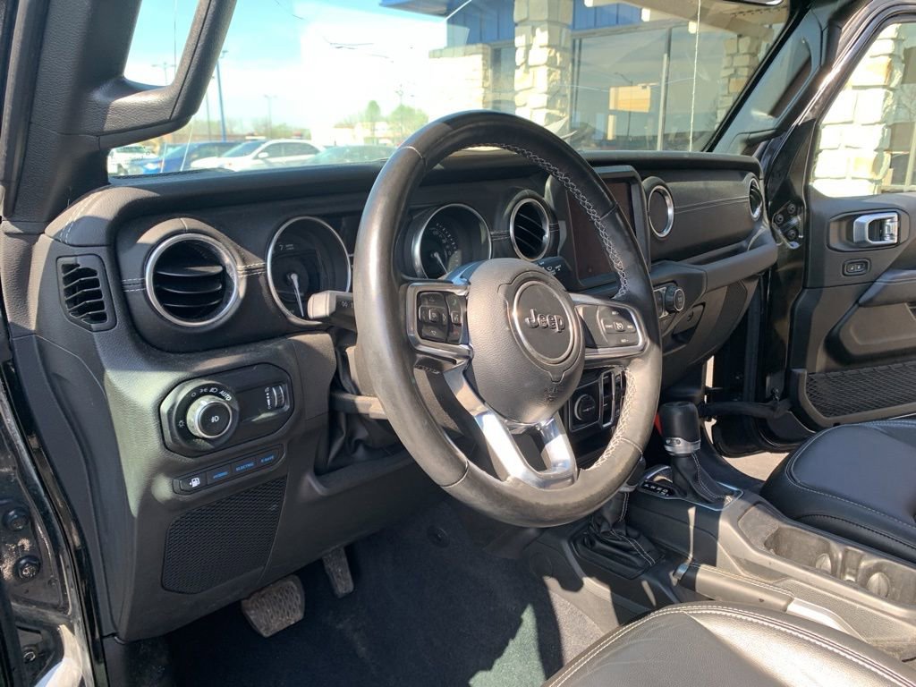 Used 2023 Jeep Wrangler Unlimited Sahara w/ Cold Weather Group AWD/4WD image 23