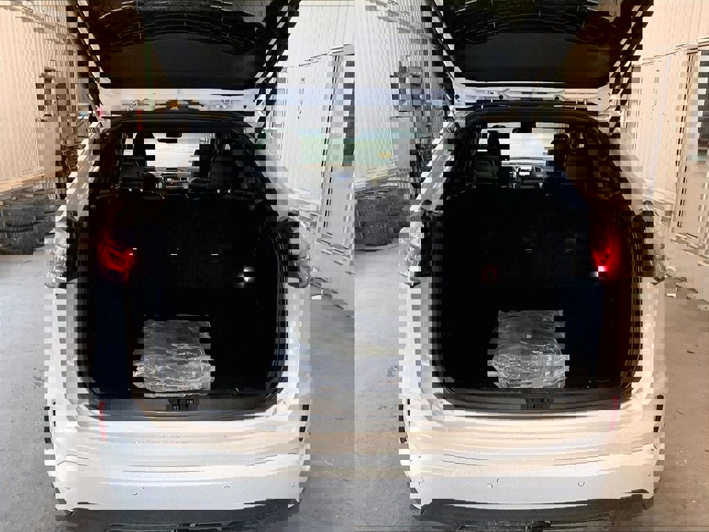 Used 2022 Ford Edge ST-Line w/ Class II Trailer Tow Package image 34