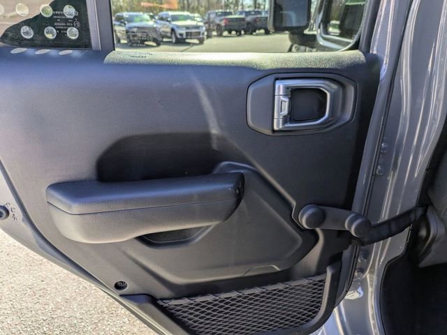 Used 2021 Jeep Gladiator Sport image 28