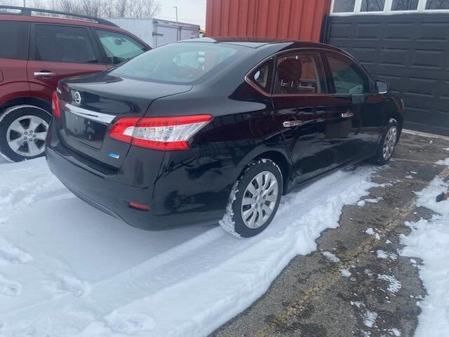 Used 2014 Nissan Sentra S image 2